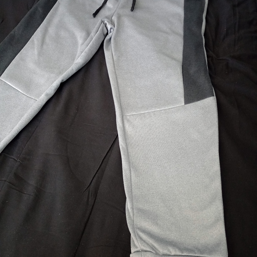 Jogging pants - Picture 7 of 10